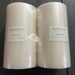 HEARTH & HAND UNSCENTED PILLAR CANDLE WITH MAGNOLIA