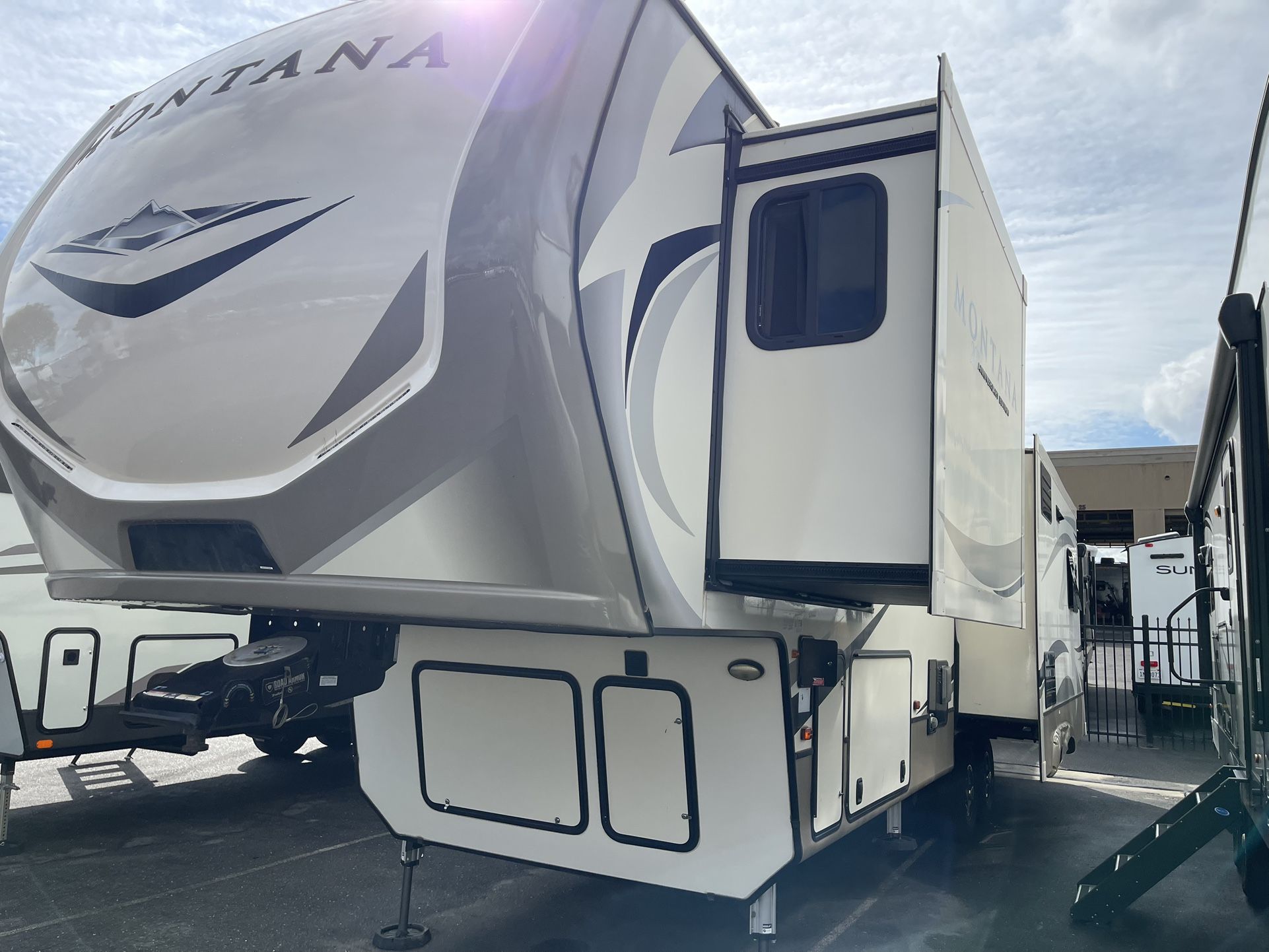 2019 Keystone Montana