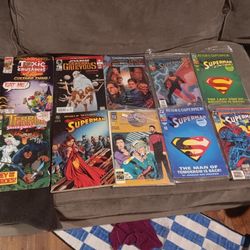 300 Comic Books STORAGE UNIT 