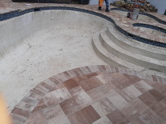 Professional pavers install