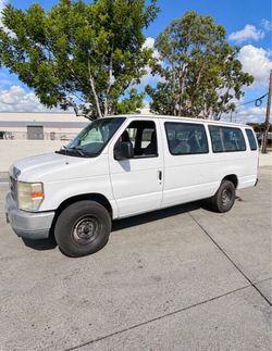 2012 Ford E-350