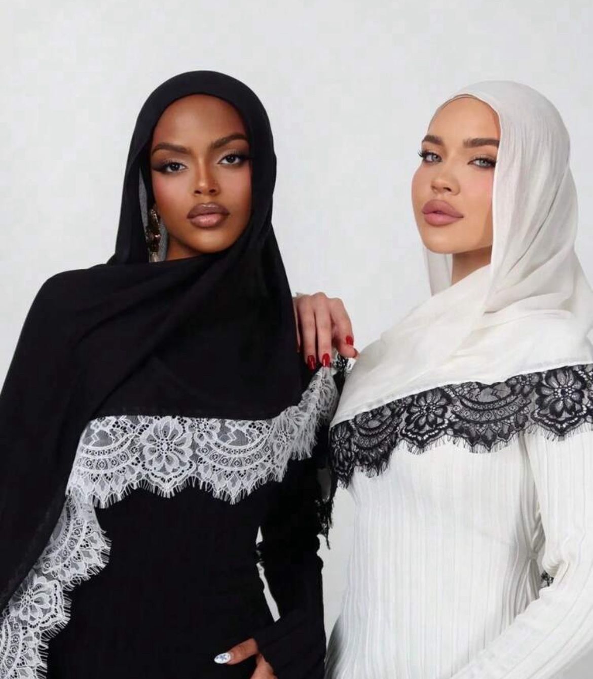 Lace Modal Hijab Black And White