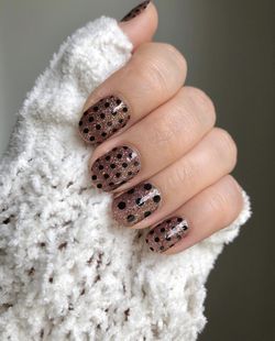 100% nail polish strips. No dry time, no smudges.