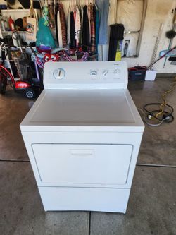 Kenmore electric clothes dryer completely reconditioned ready to go Works excellent $100