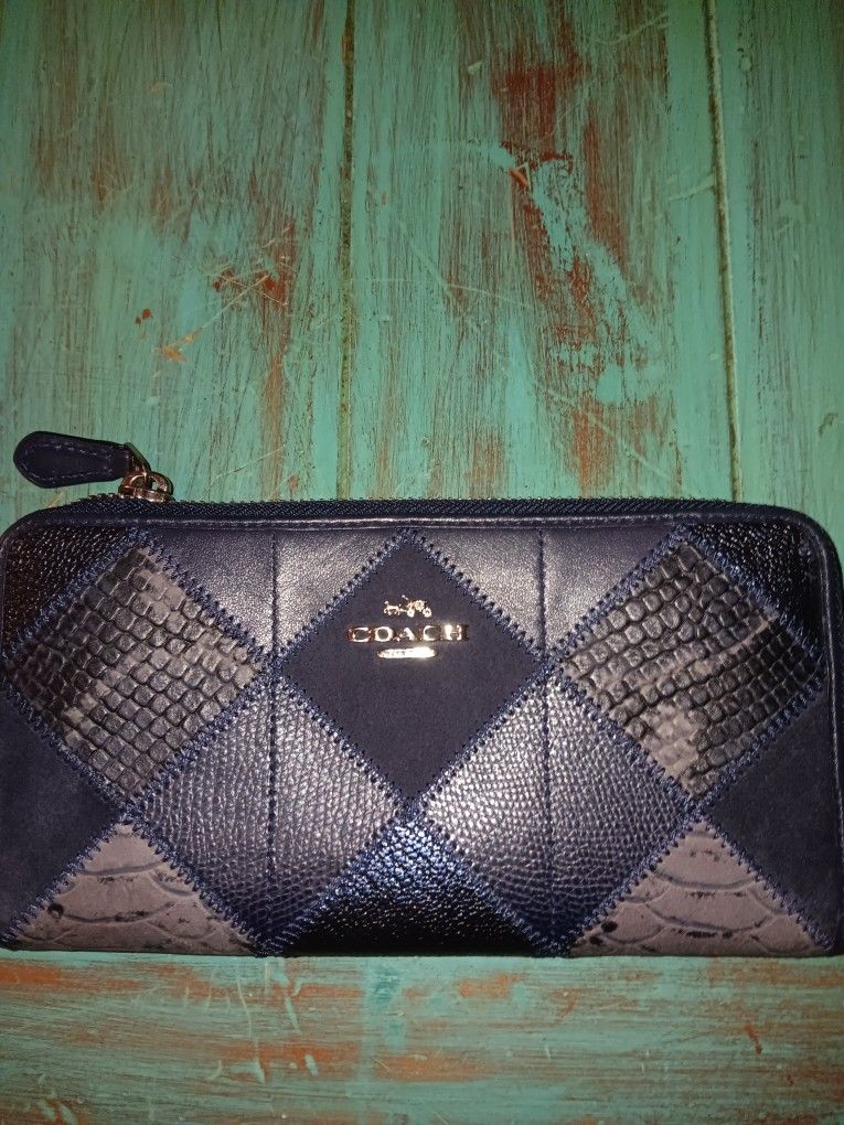 COACH PATCHWORK ZIP AROUND LONG WALLET