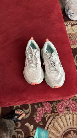 Hokas Shoes Size 7.5