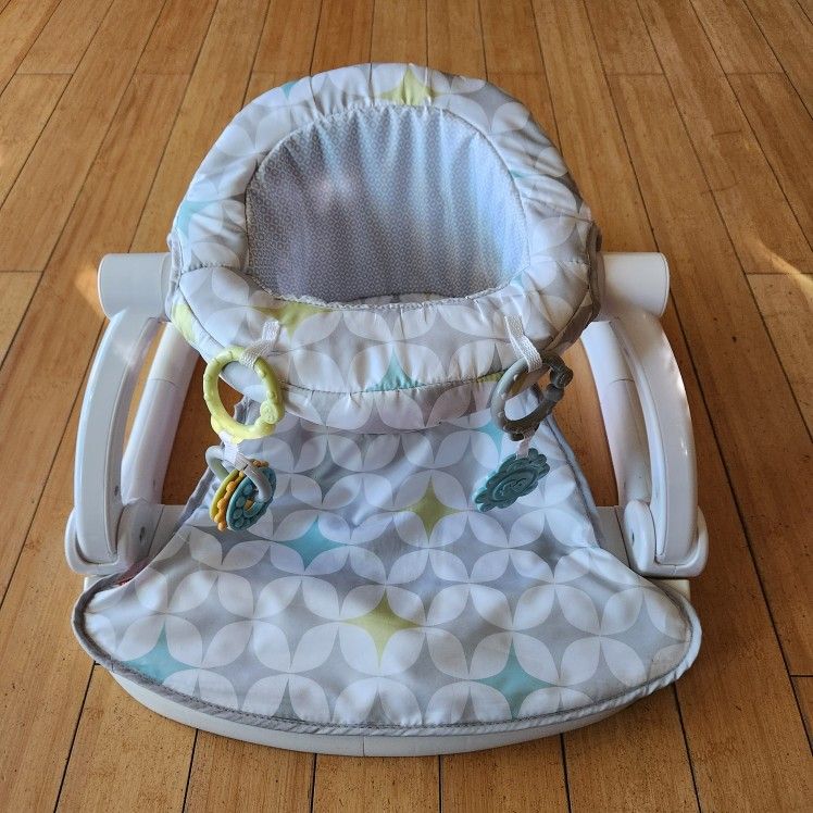 Fisher-Price Floor Seat / Baby Chair