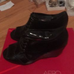 Aerosole Open Toe Wedge Size 6.5