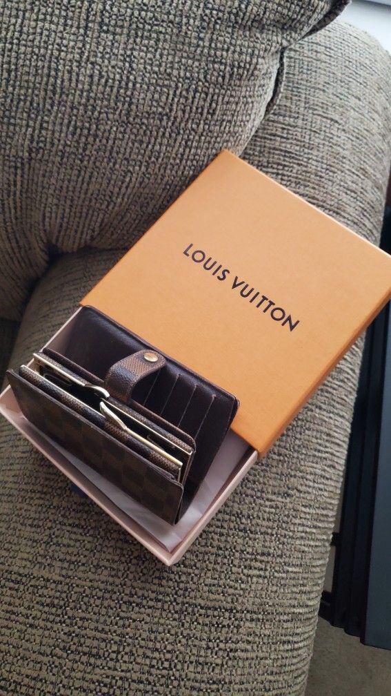 Unisex Louis Vuitton Wallet