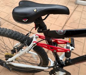 Genesis V2100 full-suspension mountain bike