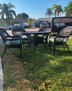 Vintage Wicker Rattan Patio Set With Cushions & Umbrella Holder