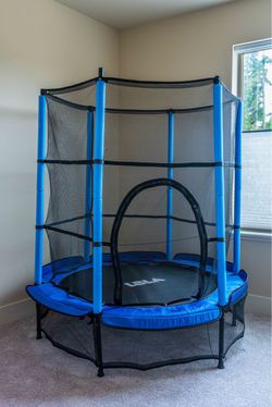 Blue Kids Trampoline (LBLA Brand, Ages 4-6)