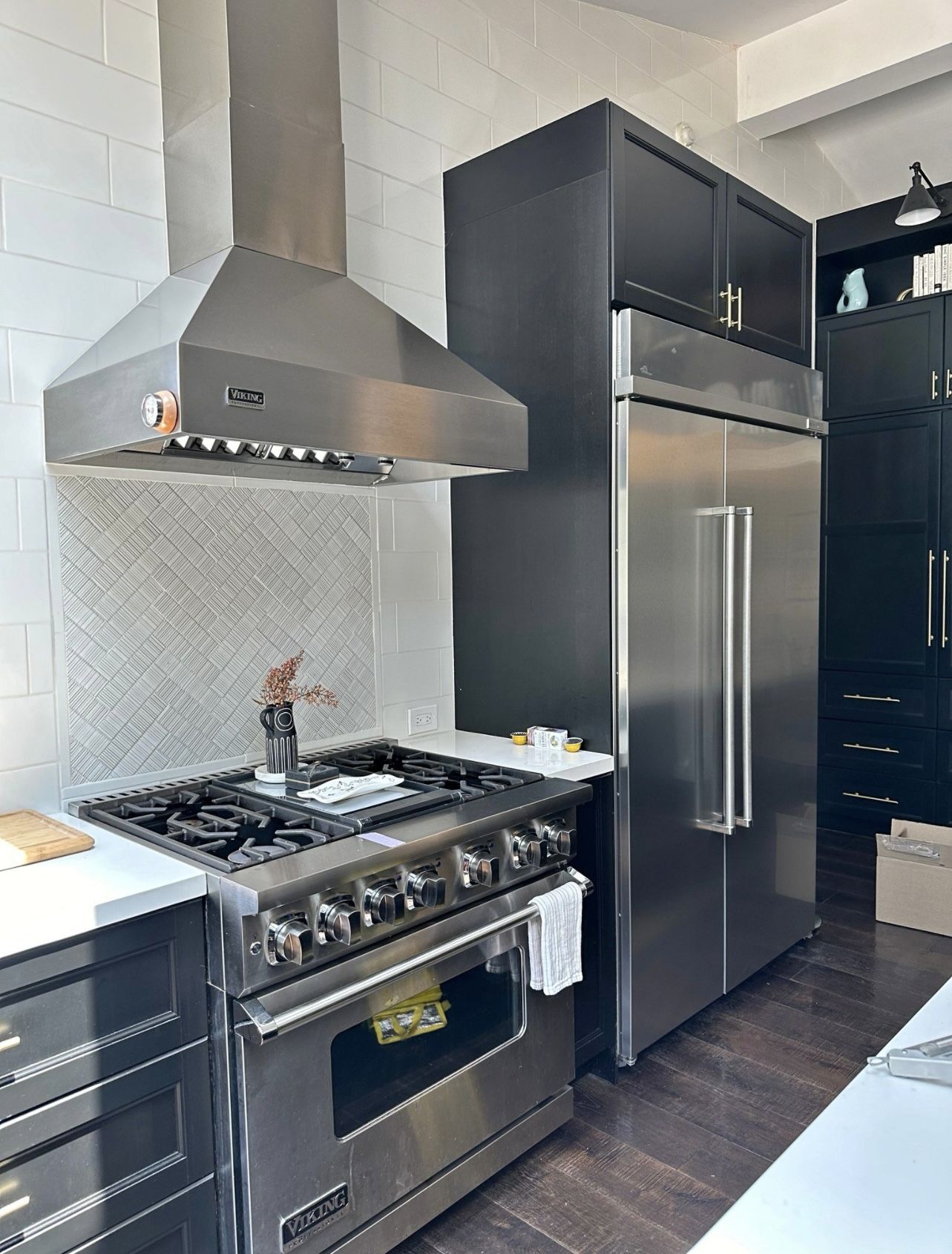 36” Viking Chimney Wall Hood Vent