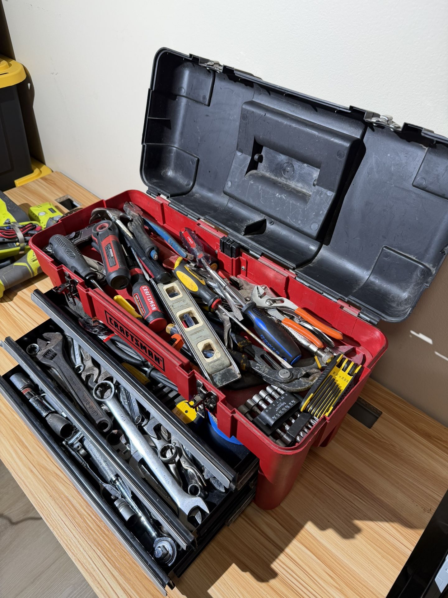 Craftsman Tool Box With Mixed Tools