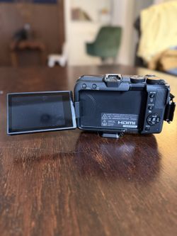 Canon EOS R50 V Mirrorless Body, Like New