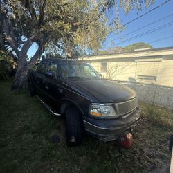 2002 Ford f150 Triton v8