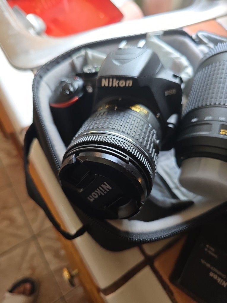 Nikon D3500