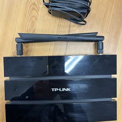TP-Link N600 Dual-Band WiFi Router (TL-WDR3500) – Great Condition