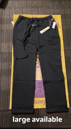 ESSENTIAL FEAR OF GOD SWEATS