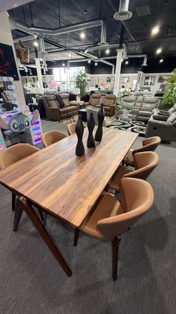 7 PC DINING TABLE