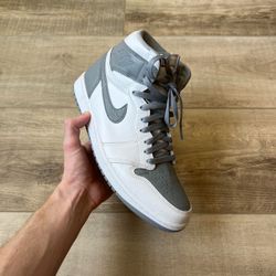 Air Jordan 1 Retro High OG Stealth