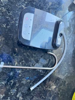 VUIYA Rechargeable Water Dispenser Pump – 2–5 Gallon