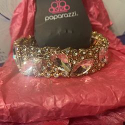 Paparazzi Admirably Aligned Bracelet 
