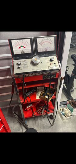 Snap On MT552 Load Tester on original Red Cart with Original Clamps Dealer Owner comes with MT241 Timing Light MT86 Heavy Duty Remote Starter Switch a