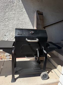 NEW ASSAMBLED FROM THE BOX CHARCOAL BBQ GRILL