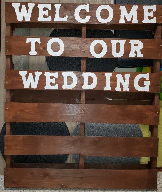 Barn Style Wedding Pallet