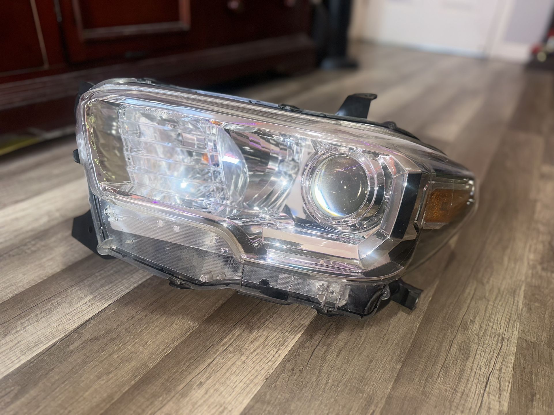 Toyota Tacoma Headlight