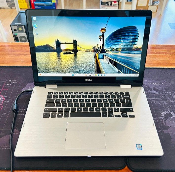 Dell Inspiron 15 7579 Touchscreen Convertible Core i7-7500u 2.70GHz 16GB 256GB SSD