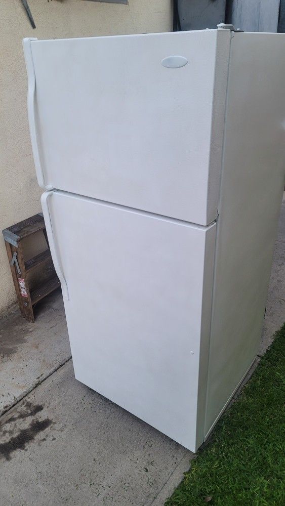 Precioso Refrigerador Whirlpool Listo Para Usar Super Limpio Lo Tengo Conectado $200