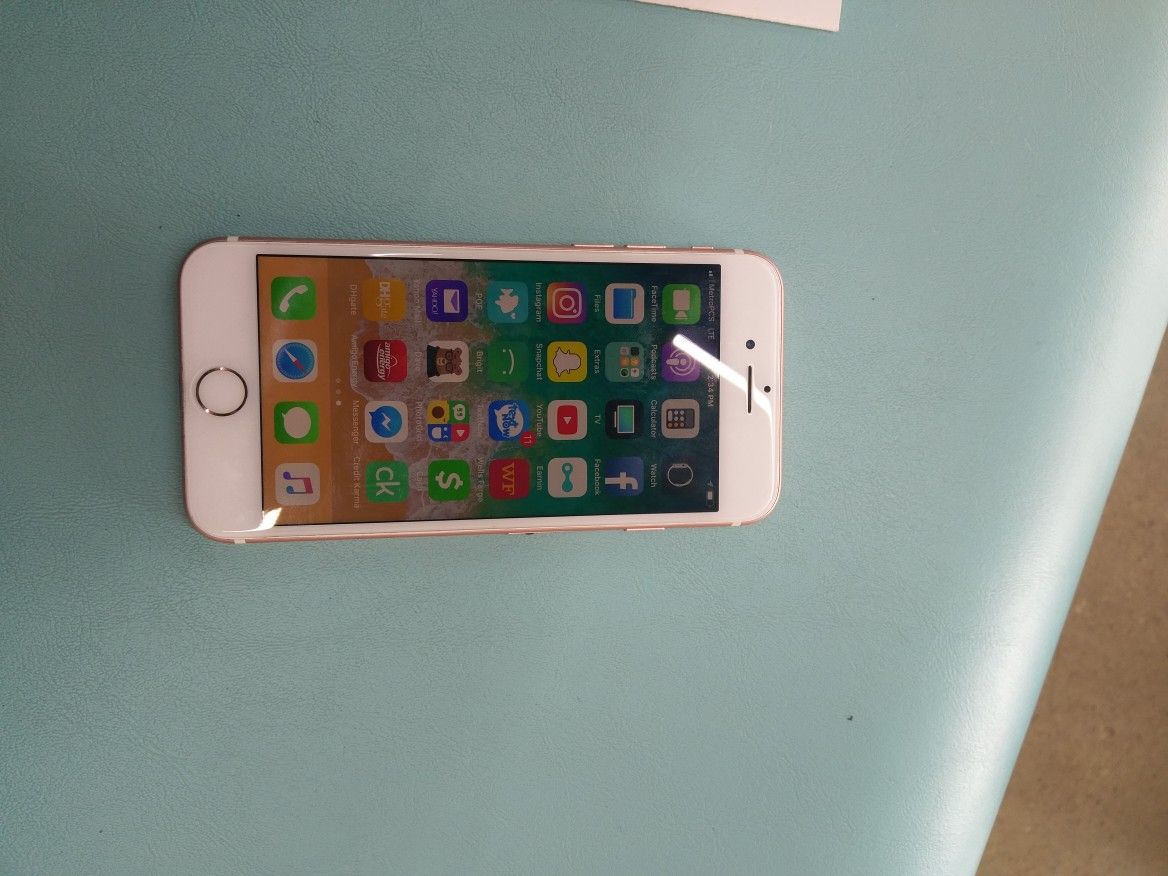 IPhone 7 32gb still under squaretrade warranty till 11/18 unlock to any network sprint/verizon/tmobile/metropcs/boost