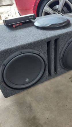 2 12" JL AUDIO 12W3-4 IN PORTED BOX