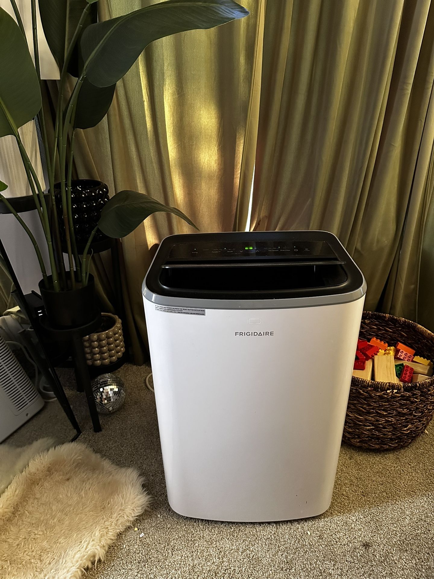 Frigidaire Portable Room Air Conditioner