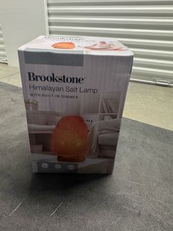 NEW Brookstone Himalayan Salt Lamp with Built-In Dimmer – New in Box