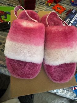 Lil girl Ugg Slippers