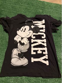 Men’s large Disney shirt