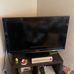 Panasonic 37’ TV