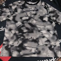 w/b mix nike t