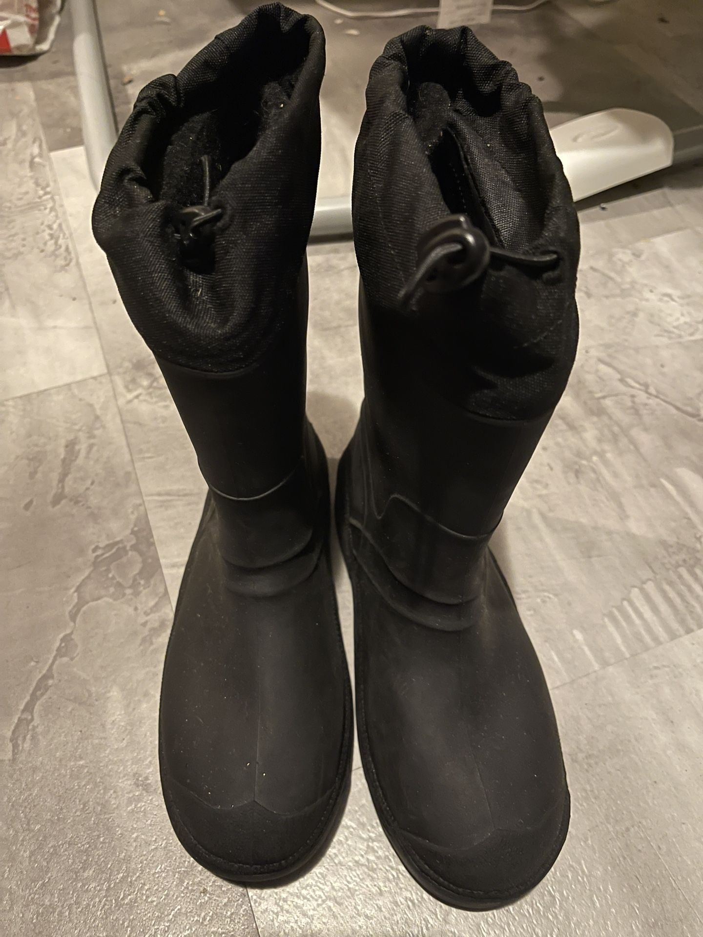 Snow Boots