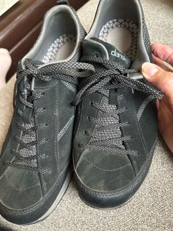 Dansko Vibrant Sneakers – Like New.. size 43
