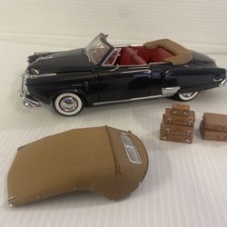 Danbury Mint 1950 Studebaker Champion Convertible 1:24 Model W/ Luggage
