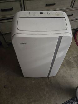 Toshiba Portable AC W /remote 14000BTU