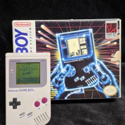 1989 Nintendo Game Boy DMG-01 Handheld System w/Original Box