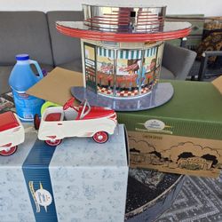 Hallmark Kiddie Car And Dinner