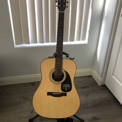 Acoustic Guitar 
