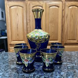 Vintage Hand Painted Colbolt Blue Bottle With 6 Small Glasses.  Preowned 