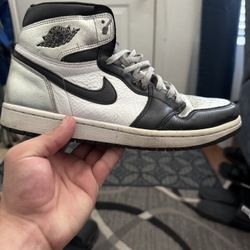 Jordan 1 Silver Toes 9.5 (M) 11 (W)